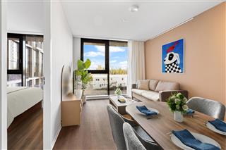 K.P. van der Mandelelaan 130 -1105